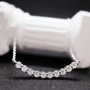 2024 Ins Top vente sourire pendentif simple bijoux de mode 925 en argent sterling remplissage rond coupe 3A cubique zircon CZ diamant fait à la main fête lune femme clavicule collier cadeau