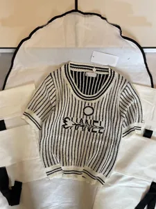 2024 T-shirt de luxe pour femmes Designer Pulls pour femmes Stripe Dames Pull tricoté Tops à manches courtes Casual Street Wear Femmes Pull Femme