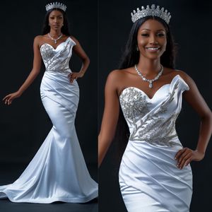 2024 Robe de mariée sirène pour la mariée, plus la taille des robes de mariée décolleté en cœur strass perlée robes de mariée plissées pour les femmes noires africaines D175