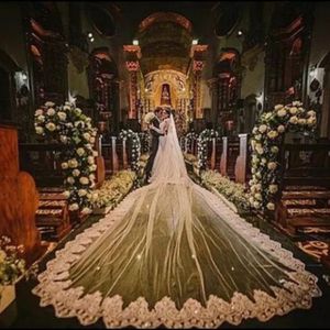 2024 Vintage 5 mètres de long voiles de mariage de luxe une couche robes de mariée voile dentelle applique tulle avec peigne gratuit accessoires de cheveux sur mesure
