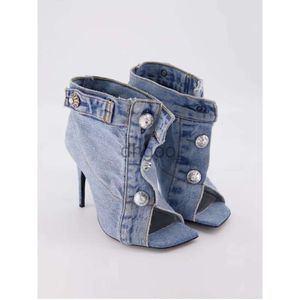 2024 Femmes Dames Sandales en cuir véritable Talons hauts Été Square Peep Toed Bouton Bottes De Mariage Denim Jeans Robe Casual Les chaussures de défilé