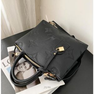 2024 Femmes De Luxe Designer Marque Sac Casual PU Sacs À Main En Cuir Gravé Logo Serrure Sacs À Bandoulière Polyvalent Portable Cross Body Shoppingbag