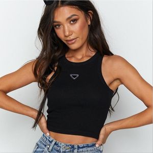 2024 Mujeres Hot White Pr-a Camiseta de verano Tops Tees Crop Top Bordado Hombro sexy Negro Camiseta sin mangas Casual Sin mangas Sin espalda Top Camisas Lujo DesiChane Gucc