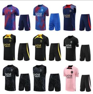 22/23/24 PSGs Survêtement Soccer Jerseys 22 23 Paris Sportswear Hommes Costume d'entraînement Costume à manches courtes Kit de football Uniforme Chandal Sweat-shirt Ensemble de pull