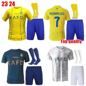 23 24 Al Nassr FC Soccer Jerseys Ronaldo Kids Kit Uniforme 2023New Accueil Jaune CR7 Garçons Football Shiirt T Al-Nassr Troisième Quatrième Maillot de football Martinez Arabie Saoudite