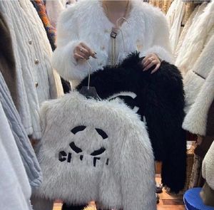 23-Large manteau de fourrure épaisse pour femmes concepteur de luxe manteau de vison manteau lettre hiver chaud à capuche laine d'agneau amant M