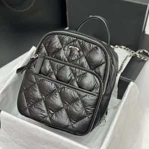 Bolso acolchado de algodón vintage de 23 cm Mochila de diseñador para mujer Enrejado de diamantes Hardware plateado Cadena ajustable Bolso de lujo Bolsa para llaves en las axilas Estuche para tocador Bolso