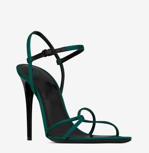 23SS Marques Été De Luxe Clara Sandales Chaussures Soie Satin Bout Pointu Femmes Talons Aiguilles Lady Party Mariage Gladiateur Sandalias Vert Noir Rose