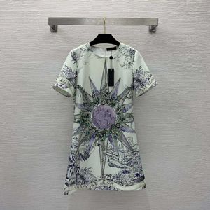 23ss robes d'été femmes s'habillent femmes vêtements de créateurs mode fleur imprimer devant travail lourd perles cloutées avec diamants robe à manches courtes vêtements pour femmes