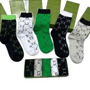 24SS Femmes Designer Chaussettes Dames sur la cheville Bas respirants Coton Rayures colorées Lettres décoratives Bonneterie Yoga Running Fitness Training