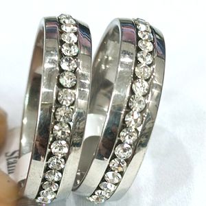 Anillos de boda de acero inoxidable con circonitas y diamantes de imitación de ajuste cómodo en plata 250