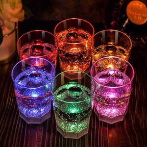 250 ML dans l'eau Lumineux Lumineux Tasse Creative Cadeau bar fournitures LED brevet Lumineux Verres À Vin