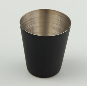 Vaso de chupito negro de acero inoxidable de 25 ML para petaca SN3017