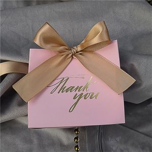 25pcs Merci imprimé boîte de sac de bonbons rose pour la décoration de cadeau de faveur / fournitures de fête d'événement / coffrets cadeaux de faveurs de mariage T200116