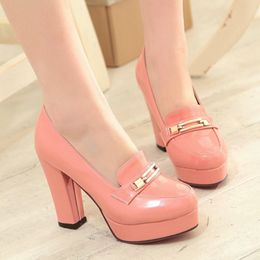 Red bottom sales heels size 11