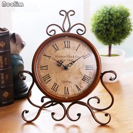 Relógio de mesa NOOLIM Europeia antigo de luxo Ferro Relógio Sala Início Vintage Clock Retro Digital Roman desktop Ornamentos Y200407