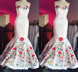 2022 Vintage Mexican Embroidered Wedding Dress Chic White Satin Sweetheart Top Corset Back Formal Dresses For Bride
