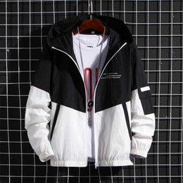 Men's Windbreaker Summer Sun Protection Jacket Outwear Sports Cycling Loose Hooded Patchwork Male Coats Men Brand Clothing 211103