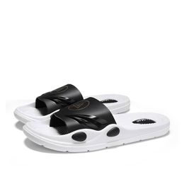 High Quality Summer Slippers flip-flops a flip-flop fashion soft bottom sandals trendy comfortable lightweight beach shoes men