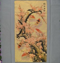 China hand embroidery golden silk embroidery Mei Kai Wu Fu five fish chart brocade drawing