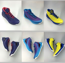 Stephen Curry's Under Armour 3 TCC Shoe Honors Davidson