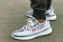 Yeezy 350 Boost V2 Core Blk / Red BY 9612 Cheap Sale