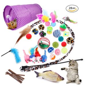 28 piezas de juguete, túnel Mint Feather Teasing Stick Fish Fluffy Mouse Ball y Bell Toy Cat Kitten LJ201125