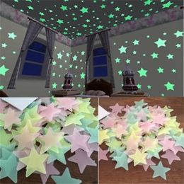 300 Uds. Estrellas 3D que brillan en la oscuridad pegatinas de pared fluorescentes luminosas pegatinas de pared para niños habitación de bebé dormitorio techo decoración del hogar