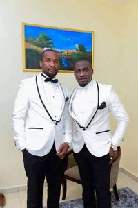 Moda 2021 Yüksek Kaliteli Modern İki Düğmeler Siyah Beyaz Damat smokin Erkekler Düğün Suit (Ceket + Pantolon + Bow + Yelek) Boys Dar Kesim Takım Elbise