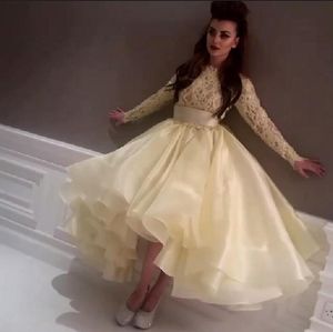 2023 Myriam Fares Abendkleider mit langen Ärmeln Arabia Perlenspitze Ballkleider Juwelenausschnitt Cocktail High Low Party Celebrity Formal Gown
