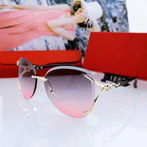 Summer Womens Men Sunglasses Fashion Woman Sunglasses Adumbral Goggle Glasses UV400 C 1886 3 Color Highly Quality with Box