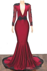 Сексуальные темно-красные вечерние платья с глубоким V-образным вырезом Русалка Черные кружевные аппликации с длинными рукавами и глубоким шлейфом Вечерние платья Ocn Wear