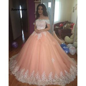 Tatlı 16 Şeftali Quinceanera Elbiseler Kapalı Omuz Aplikler Kabarık Korse Geri Balo Prenses 15 Yıl Kızlar Balo Parti Abiye