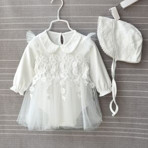 Abito pagliaccetto neonato Abito da bambina da sposa Abito in cotone bianco con volant ricamato a maniche lunghe Abiti da tutu per battesimo Set di cappelli Set di abbigliamento infantile