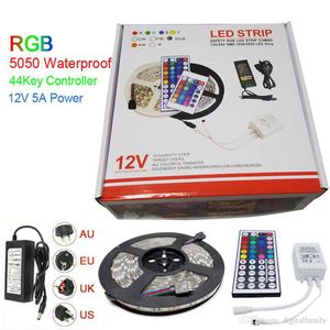 Светодиодная лента RGB 5M 5050 SMD 300Led Водонепроницаемый IP65 + 44Key Контроллер + Трансформатор питания с коробкой Рождественские подарки Розничная упаковка
