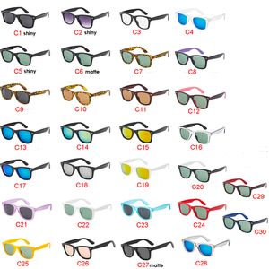 30 Cores Classic Women Men Óculos de Sol Esporte Ao Ar Livre Condução Ciclismo Óculos de Sol Dazzle Color Óculos de Sol Envio Rápido Mais Vendido