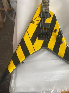 Nadir Yıkama Paralaks V260 Michael Tatlı Elektro Gitar Siyah Sarı Şerit Çift Rulo Tremolo Tailpiece Sarı Kakma Klavye