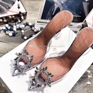 Sapatos Amina de qualidade oficial perfeitos Begum Pvc Slingback Pumps enfeitados com cristais Muaddi Restocks Begum Pvc Slingbacks 10 cm de salto alto DH