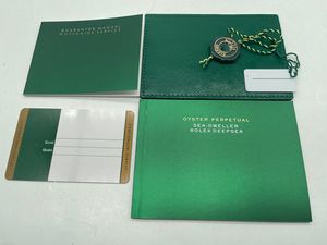 Коробка для часов Top Watch Box Оригинальные правильные подходящие зеленые буклеты Бумаги Карта безопасности для коробок Rolex Буклеты Часы Бесплатная печать Пользовательские карты BestGift