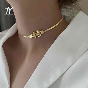 Классические часы Пряжка Форма Титановый сталь Choker Ожерелье для Женщины Корейская Мода Ювелирные Изделия Готическая девушка Сексуальная цепь ключицы