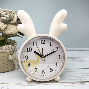 Küçük Çalar Saat Yaratıcı Saat Alarm Sevimli Tavşan Başucu Sevimli Çocuk Karikatür Dilsiz Saat Öğrenci Basit Bebek Odası Dekor LJ201204