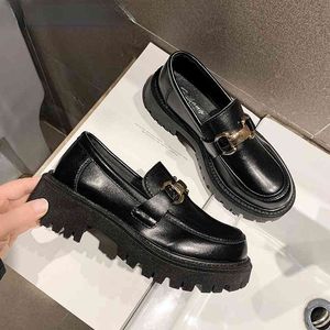 2021 Shoes Women Ladies Thick Sole Slip on Flats Creepers Leather Platform Shoes Casual Buckle Shoes Zapatos De Mujer