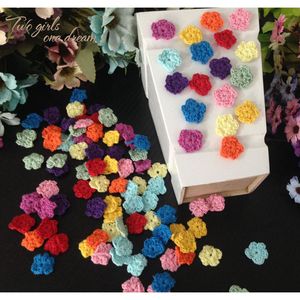 100pic Renkli Pamuk Tığ Çiçekler Aplike Giyim Temyiz DIY Pad Aksesuar El Yapımı Örme Giyim Yama Kızın Şapkalar 201123