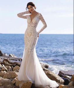 Benzersiz Mermaid Gelinlik V Boyun Dantel Aplikler Gelin Kıyafeti Custom Made Açık Geri Uzun Kollu Plaj Robes de Mariée