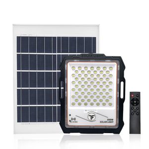 Nuovo design 100W 200W 300W 400W 600W Impermeabile esterno Street Garden Yard Lamp TF LED Solar Flood Light con lente trasparente