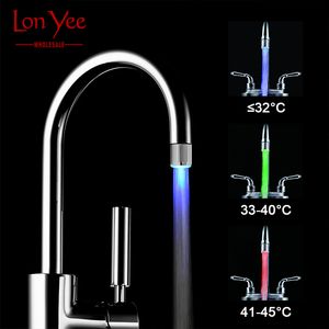 Novo LED Torneira Controle de Temperatura Amosphere da Cor Luzes Nenhuma bateria Hardware Sensor Sink Taps Brilho com Conector Decoração de Banheiro YL0214