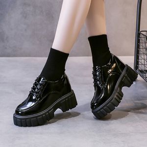 Casual Woman Shoe Oxfords Clogs Platform All-Match Female Footwear Round Toe British Style Increas Height Leather Cross New Cree