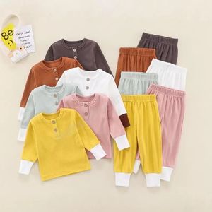 Kids Pajamas устанавливает ребристые одежда для одежды сплошной с длинным рукавом Топ + брюки 2 шт. / Комплект Детские мальчики и девочки мягкие хлопковые домашние наряды