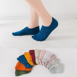 Beş Parmak Eldiven 5 Çift Erkek ve Kadın Pamuk Parmak Ayak Çorapları Kısa Çorap Sockshosiery Görünmez Çorap Terlik Harajuku Komik Sevimli Karikatür Soc