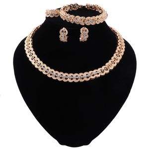 Conjunto de joias de ouro da moda de Dubai para mulheres, contas nigerianas, colar, brincos, pulseira, anel de casamento, joias da moda